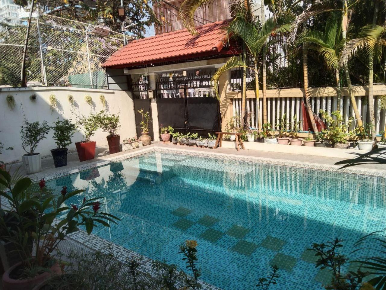 Room 12 - Studio In A Villa 5Mn Walk From The Royal Palace With Swimming Pool Phnom Penh Exterior foto